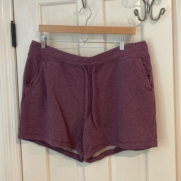 32 Degrees Pants - 32 Degrees purple shorts. Size XL